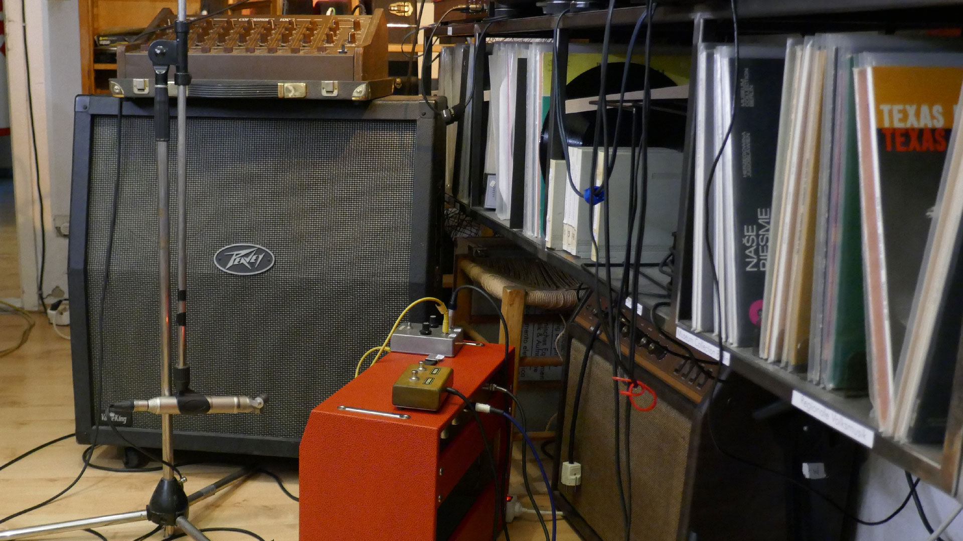 2025-01-16 2016 'Antworten in Zahlen auf mögliche Fragen' (Pixelkomposition) (Vocoder Remix Empty Numbers 1 - 4)